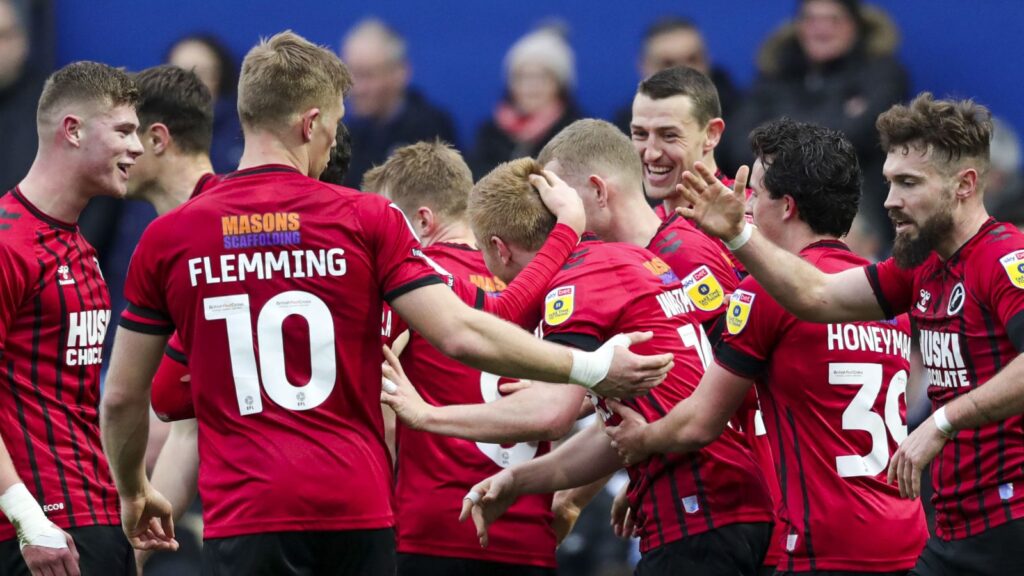 มิลล์วอลล์ผนึกชัย