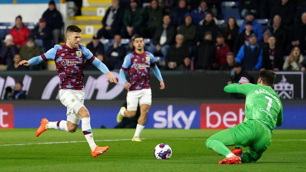 วัตฟอร์ดโดนเสมอ