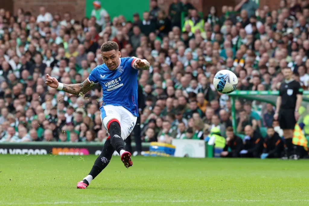 ทะลุตาข่าย